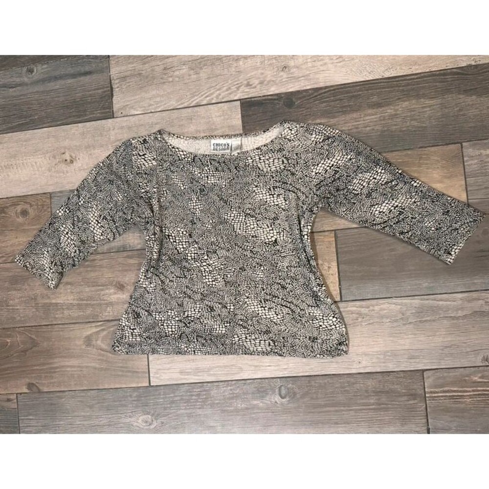 Y2k Chico’s Design Snakeskin Top